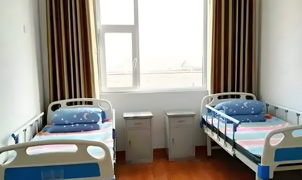女王逃婚罗曼史